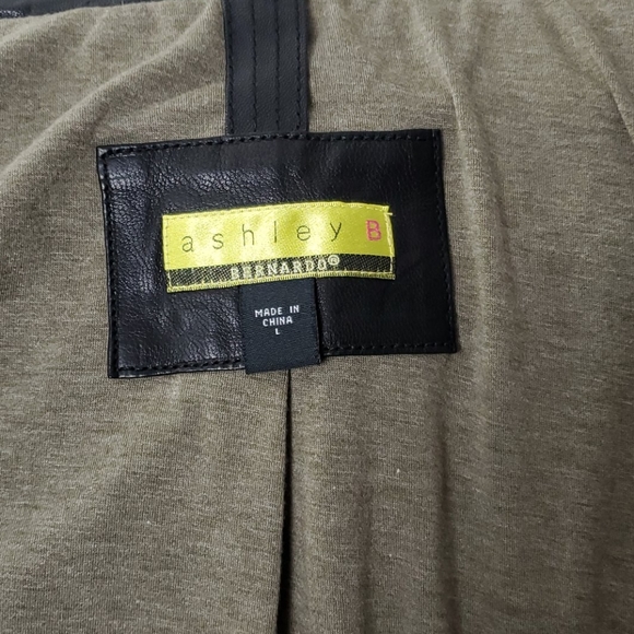 Black leather Moto jacket - Picture 5 of 8